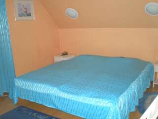 Проживание в семье Jannseni Accommodation Пярну Семейный номер с общей ванной комнатой-2