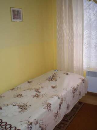 Проживание в семье Jannseni Accommodation Пярну Двухместный номер с 1 кроватью или 2 отдельными кроватями, общая ванная комната-2